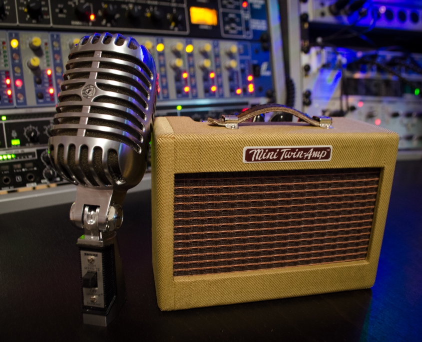 Fender-0103 Fender mit Mikro